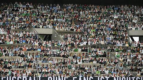 Wann dürfen wieder Zuschauer in deutsche Fußball-Stadien?.