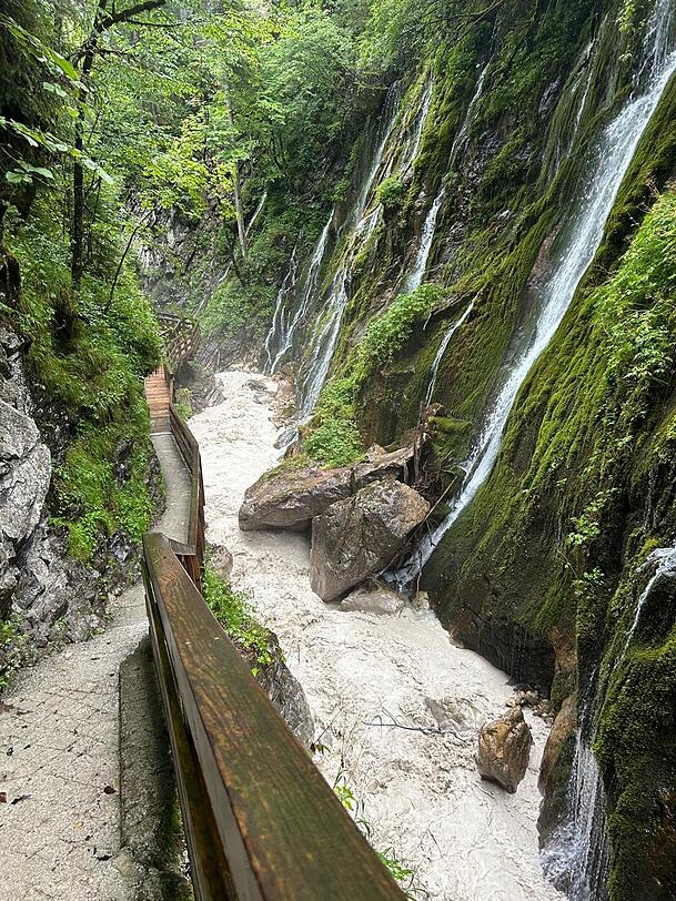 Ein aktueller Blick auf die Wimbachklamm. Ein aktueller Blick auf die Wimbachklamm.