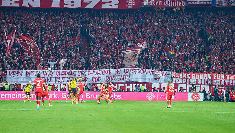 Klare Haltung: Der Südkurven-Protest gegen Boateng. Klare Haltung: Der Südkurven-Protest gegen Boateng.