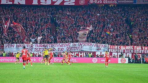 Klare Haltung: Der Südkurven-Protest gegen Boateng.