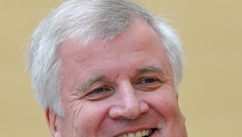 Horst Seehofer: "Unternehmen statt unterlassen, anpacken statt nörgeln." Horst Seehofer: "Unternehmen statt unterlassen, anpacken statt nörgeln."