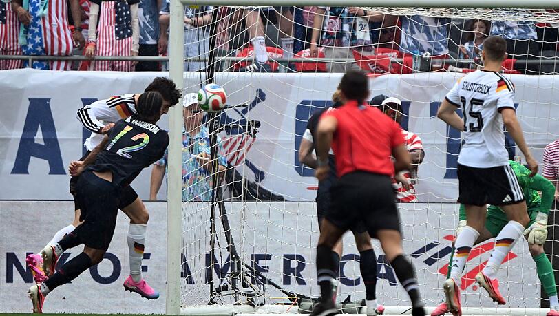 In Topform: Kai Havertz (l) beim Kopfballtor gegen die USA. (Archivbild)