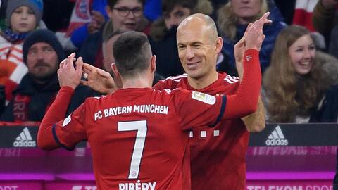 Werden den FC Bayern München am Saisonende verlassen: Franck Ribéry (l) und Arjen Robben.
