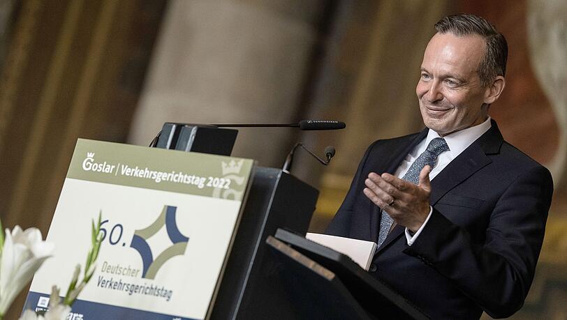 Volker Wissing (FDP), Bundesminister für Digitales und Verkehr, spricht bei der Eröffnung zum 60. Deutschen Verkehrsgerichtstag in Goslar.