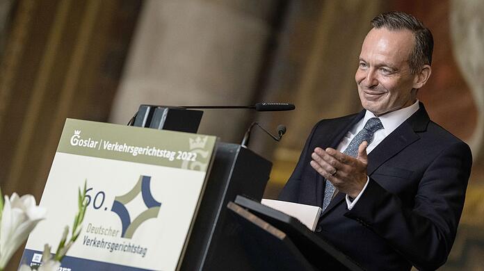 Volker Wissing (FDP), Bundesminister für Digitales und Verkehr, spricht bei der Eröffnung zum 60. Deutschen Verkehrsgerichtstag in Goslar.