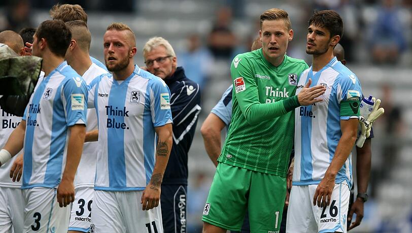 Lange Gesichter beim TSV 1860 nach der zweiten 0:1-Niederlage in Folge. Lange Gesichter beim TSV 1860 nach der zweiten 0:1-Niederlage in Folge.
