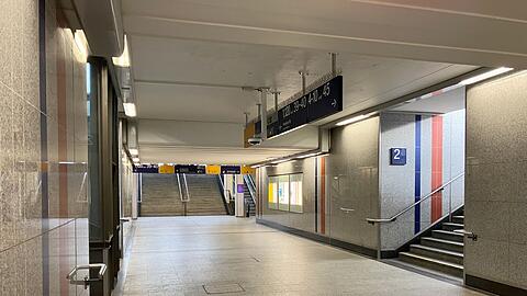 Der Bahnhof von Kaiserslautern ist gesperrt. (Archivbild)