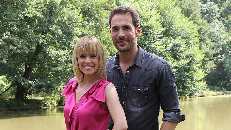 Francine Jordi (38) und Alexander Mazza (42), die Moderatoren der "Stadlshow" Francine Jordi (38) und Alexander Mazza (42), die Moderatoren der "Stadlshow"