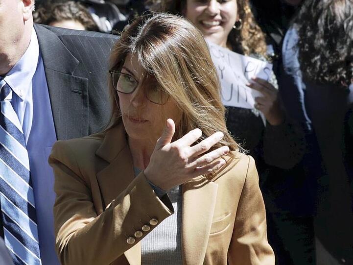Lori Loughlin hat auf "nicht schuldig" plädiert.