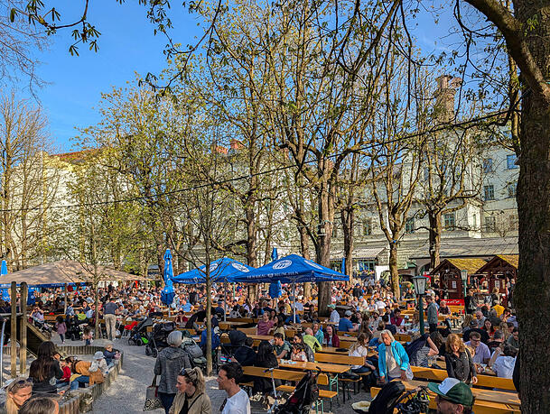 Hofbräukeller-Biergarten. Hofbräukeller-Biergarten.