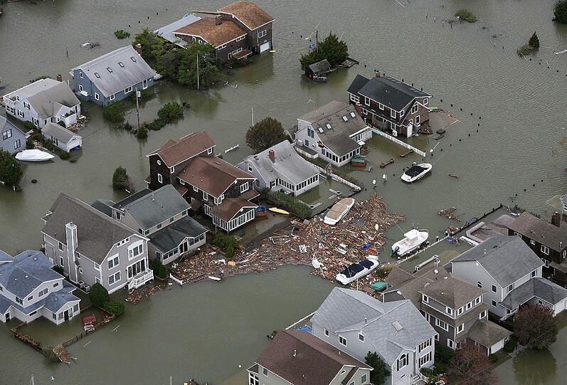 Aufräumen nach "Sandy": Die Bilder der Zerstörung aus den USA