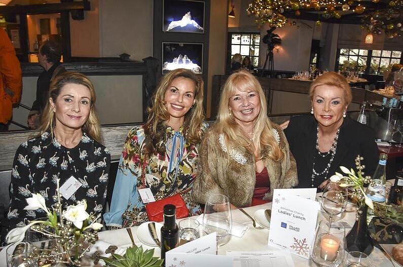 Ute Bueschl, Leila Frohn, Marion Kueffer und Gitta Burfink