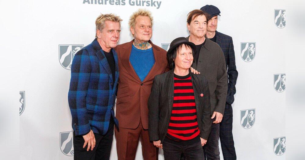 Die-Toten-Hosen-30-Jahre-altes-Album-erobert-die-Charts