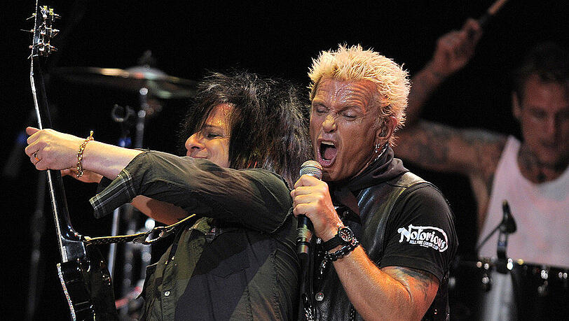 Billy Idol bei einem Konzert 2012 in Los Angeles Billy Idol bei einem Konzert 2012 in Los Angeles