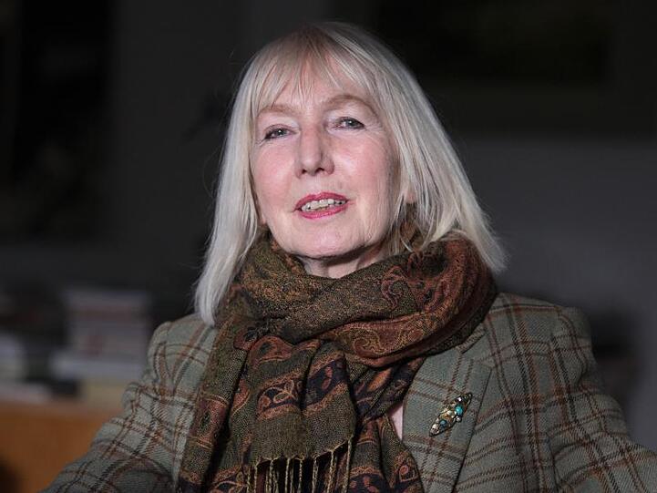 Brigitte Kronauer hat ihr letztes Buch "Das Schöne, Schäbige, Schwankende" betitelt.