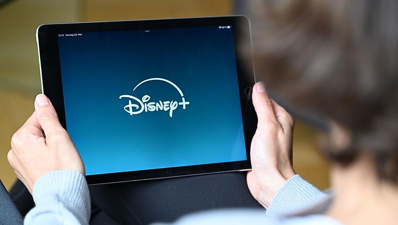 Das Logo von Disney+ beim Start der Anwendung. Das Unternehmen hat Abonnenten stärker zu Kasse gebeten - in einer Art und Weise, die wohl unrechtmäßig war.