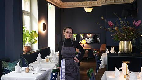 Suzana Nadj im Genussbereich des Coco Bamboo.