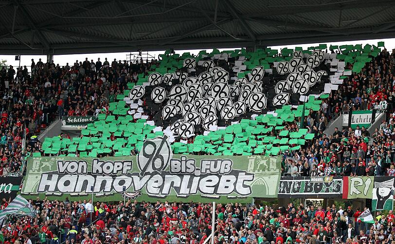 Beim Bayern-Bezwinger und Euroleague-Teilnehmer Hannover 96 haben die Fans nach der erfolgreichen letzten Saison ihr Herz für den Fußball wiederentdeckt.