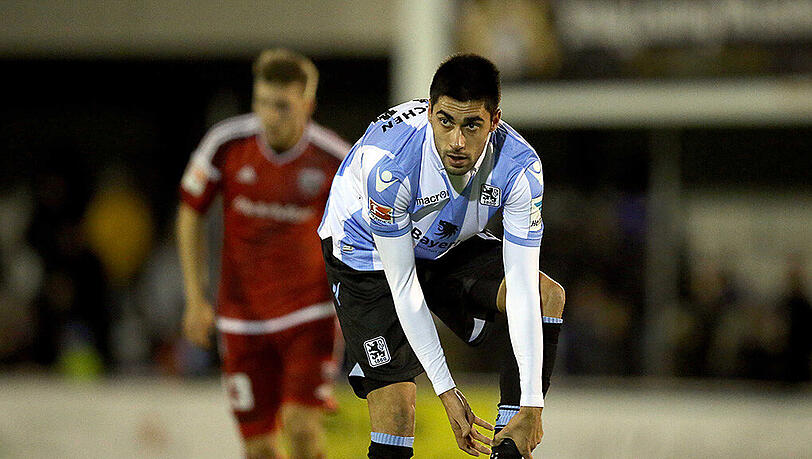 Durfte beim 3:0-Sieg des TSV 1860 gegen den FC Ingolstadt auflaufen, konnte aber keinen bleibenden Eindruck hinterlassen: Paulo Regula, portugiesischer Testspieler der Löwen. Durfte beim 3:0-Sieg des TSV 1860 gegen den FC Ingolstadt auflaufen, konnte aber keinen bleibenden Eindruck hinterlassen: Paulo Regula, portugiesischer Testspieler der Löwen.