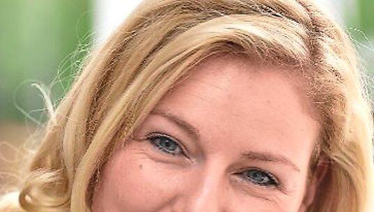 Setzt auf Taubenhäuser: Umweltreferentin Stephanie Jacobs. Setzt auf Taubenhäuser: Umweltreferentin Stephanie Jacobs.