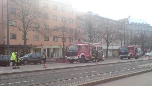 Der Brand in dem Drei-Sterne-Hotel sorgte für einen Großeinsatz von Rettungskräften Der Brand in dem Drei-Sterne-Hotel sorgte für einen Großeinsatz von Rettungskräften