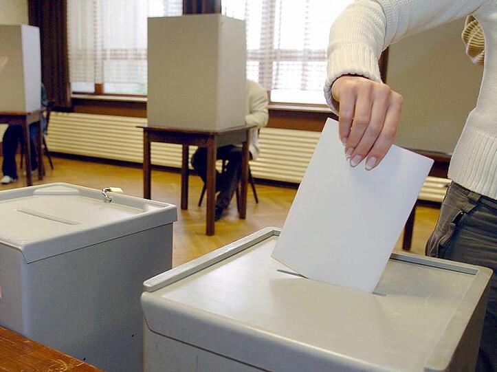 Seit diesem Wahlsonntag sind alle Blütenträume unserer ehemaligen Volksparteien ausgeträumt.