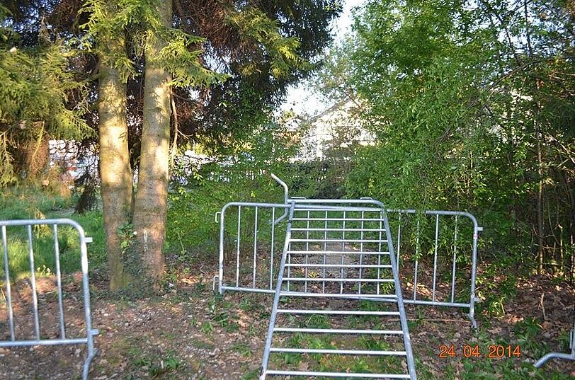 Unfallort: Die selbst gebaute Rampe des Schülers (14).