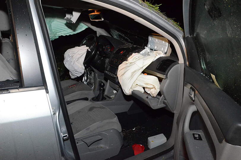 Landkreis Mühldorf am Inn: Ohne Führerschein: Crash nach Überholmanöver - Bayern - Abendzeitung München