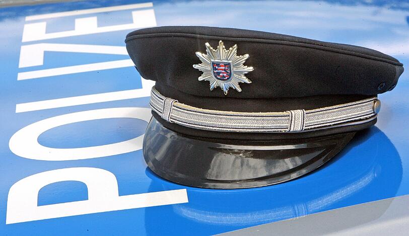 Die Polizei ist wegen der hohen Belastung in der Flüchtlingkrise und wegen terroristischer Bedrohungen auf der Suche nach Verstärkung.