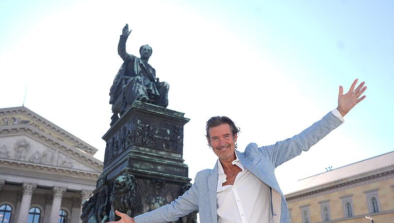 Jan Menzer will sich mit der Abendzeitung vor der Staatsoper treffen. Es ist einer seiner Lieblingsorte in München, neben dem Dianatempel im Hofgarten. Jan Menzer will sich mit der Abendzeitung vor der Staatsoper treffen. Es ist einer seiner Lieblingsorte in München, neben dem Dianatempel im Hofgarten.