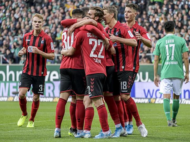 Ein Last-Minute-Tor rettete dem SC Freiburg einen Punkt in Bremen.