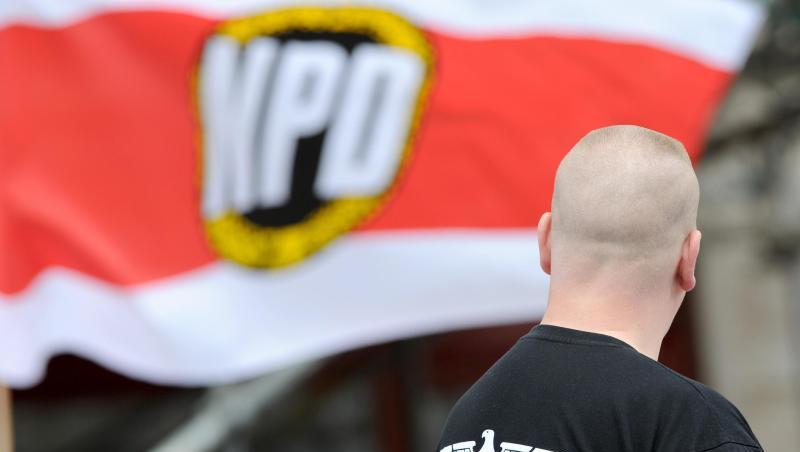 Die rechtsextreme NPD soll kein Geld mehr aus der Staatskasse erhalten. Die rechtsextreme NPD soll kein Geld mehr aus der Staatskasse erhalten.