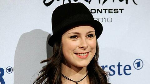 Lena Meyer-Landrut auf einer Pressekonferenz nach ihrem ESC-Sieg im Jahr 2010.