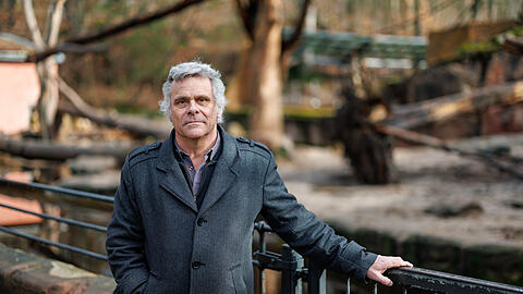 Der promovierte Biologe Dag Encke (*1965) ist seit 2005 Zoodirektor des Nürnberger Tiergartens und seit 2019 Vizepräsident des "Verbands der Zoologischen Gärten".