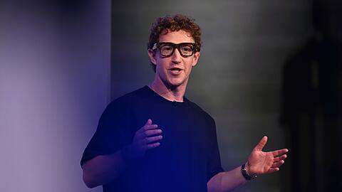 Mark Zuckerberg demonstrierte die Brille mit Display auf der hauseigenen Konferenz Meta Connect.