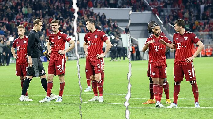 Belastetes Verhältnis: Weil Robert Lewandowski (M.) in den vergangenen Wochen seinen Bayern-Abgang forcierte, wird er es im Team und bei Trainer Julian Nagelsmann wohl sehr schwer haben.