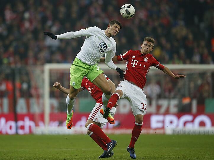 Joshua Kimmich: ohne Note - Nach Erkältung wieder einsatzfähig, ersetzte in der 73. Minute Alonso. Sicherte den Sieg mit ab.