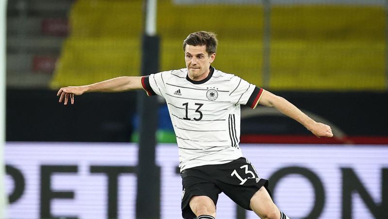 Der deutsche Nationalspieler Jonas Hofmann hat noch zwei Jahre Vertrag bei Borussia Mönchengladbach.