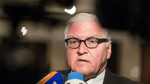 Bundesaußenminister Frank-Walter Steinmeier gibt ein Statement zur Lage in der Ukraine ab. Foto: Bernd von Jutrczenka