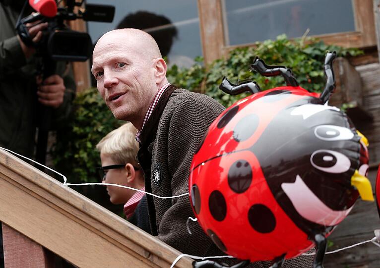 Auf dem Weg in Käfers Wiesnschenke: Matthias Sammer.