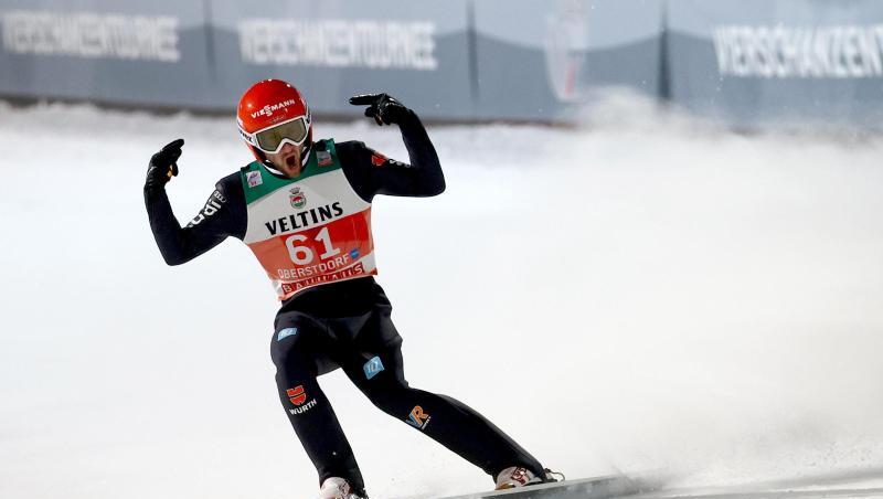 Markus Eisenbichler aus Deutschland reagiert nach dem Sprung.