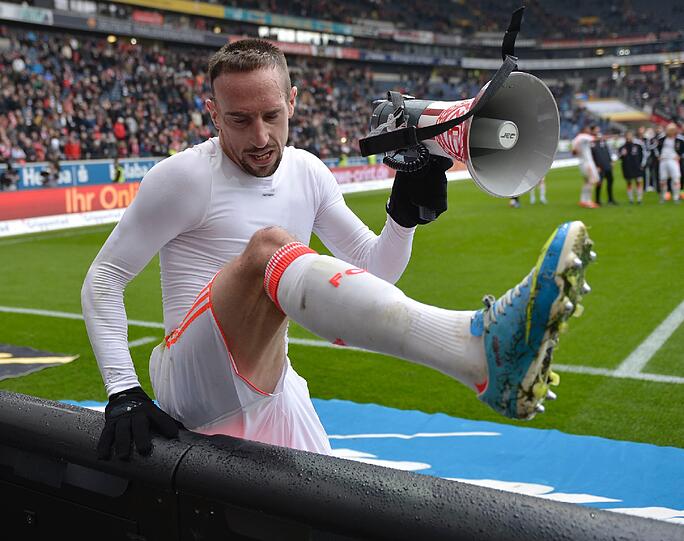 Franck Ribery schnappt sich das Megaphon.