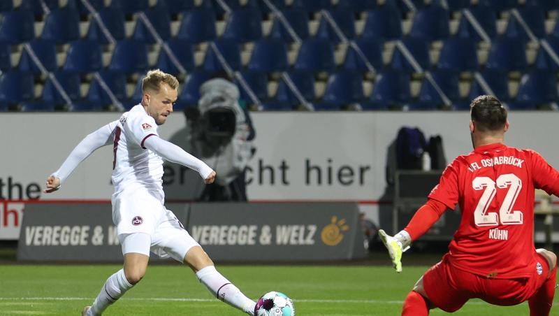 Pascal Köpke kommt zum Schuss.