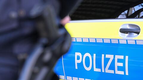Die Polizei war am Morgen in drei Bundesländern im Einsatz. (Symbolbild)