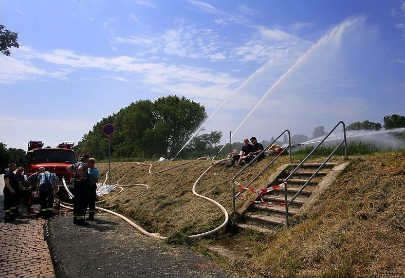 Magdeburg - eine Stadt kämpft gegen das Hochwasser: Die Bilder vom Wochenende und Montag.