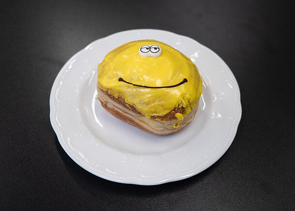 Ein Strahlen am Morgen: der Wimmer-Mango-Krapfen.