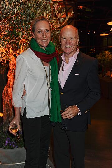 Leslie und Detlef von Wangenheim beim mediterranen Abend der Schweizer Naturkosmetikmarke OLIVEDA im Bayerischen Hof.