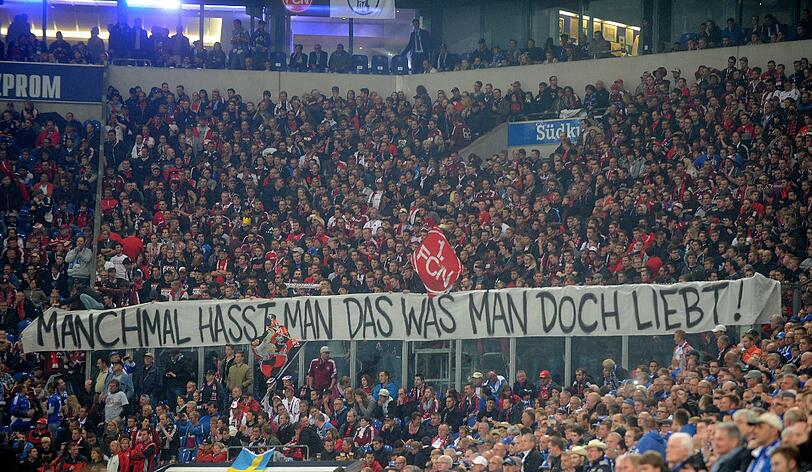 Trauer in Nürnberg: Der Club steigt wieder einmal ab. Die Bilder