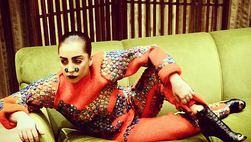 Schlechtes Licht oder hohe Stirn? Lady Gaga verwirrt mit neuem Instagram-Bild Schlechtes Licht oder hohe Stirn? Lady Gaga verwirrt mit neuem Instagram-Bild