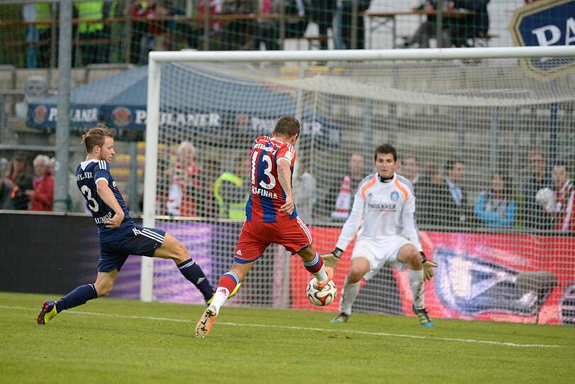 Die Bilder vom Spiel der Bayern gegen die Paulaner Traumelf in Unterhaching